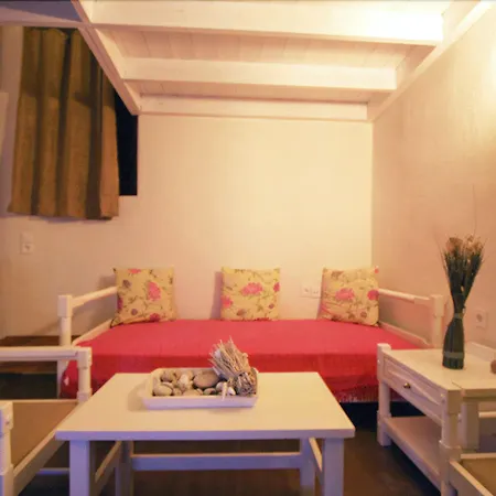 Апартаменты Atlantis *