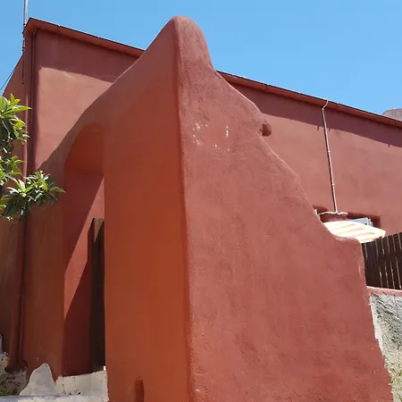 Atlantis Apartamento Chalki Town
