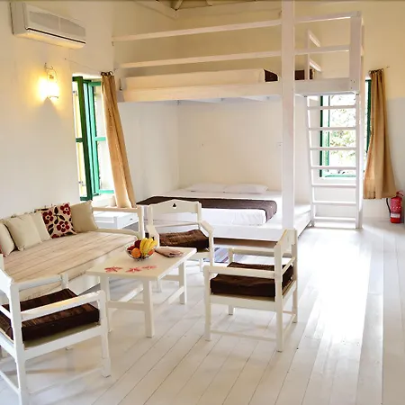 Apartamento Atlantis Chalki Town