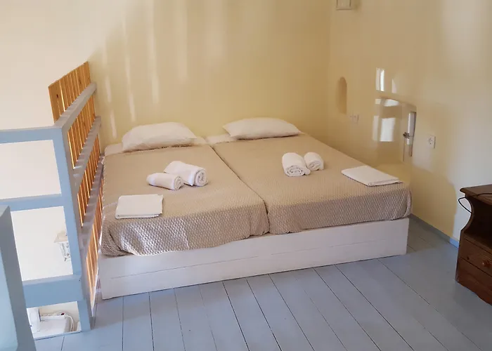 公寓 Atlantis Chalki Town